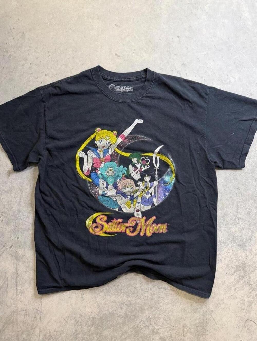Vintage Sailor Moon Guardians Graphic T-Shirt Black